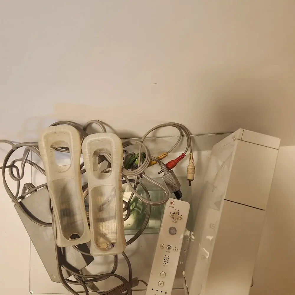 Wii Lot Bundle for parts only